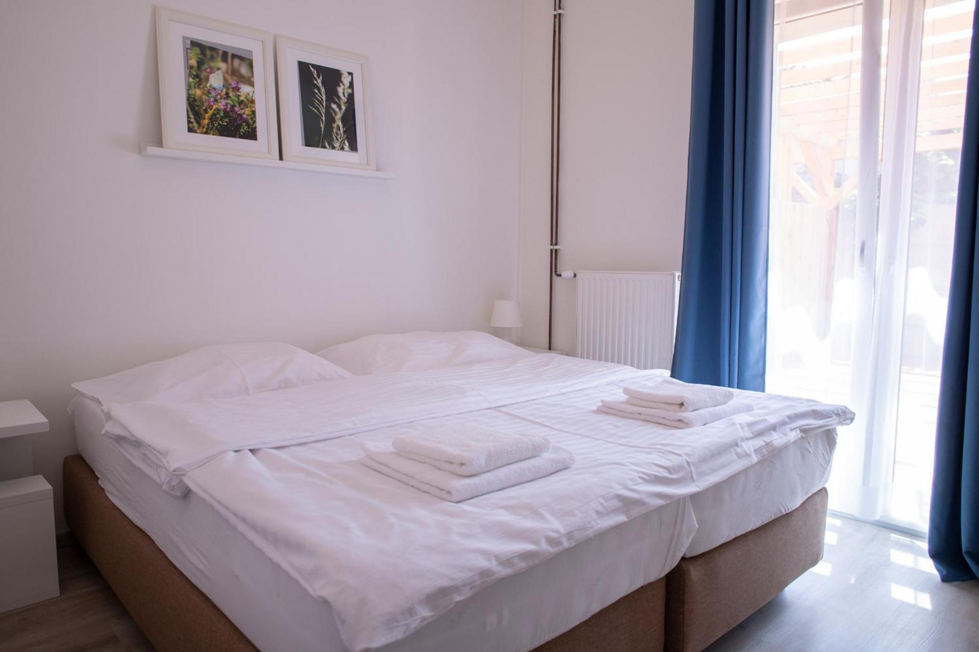 Amenity Apartmany 佩尔纳 外观 照片