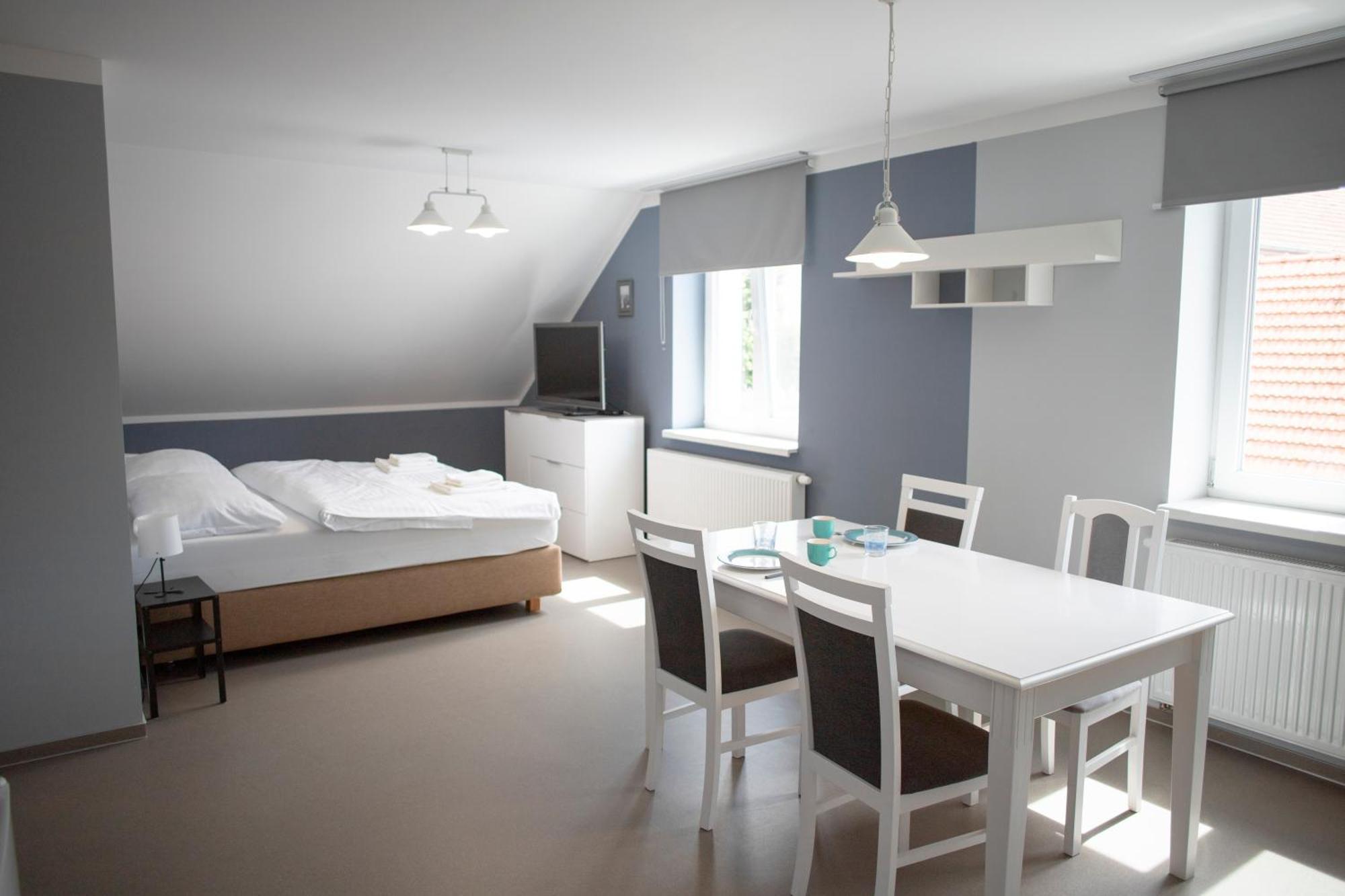 Amenity Apartmany 佩尔纳 外观 照片