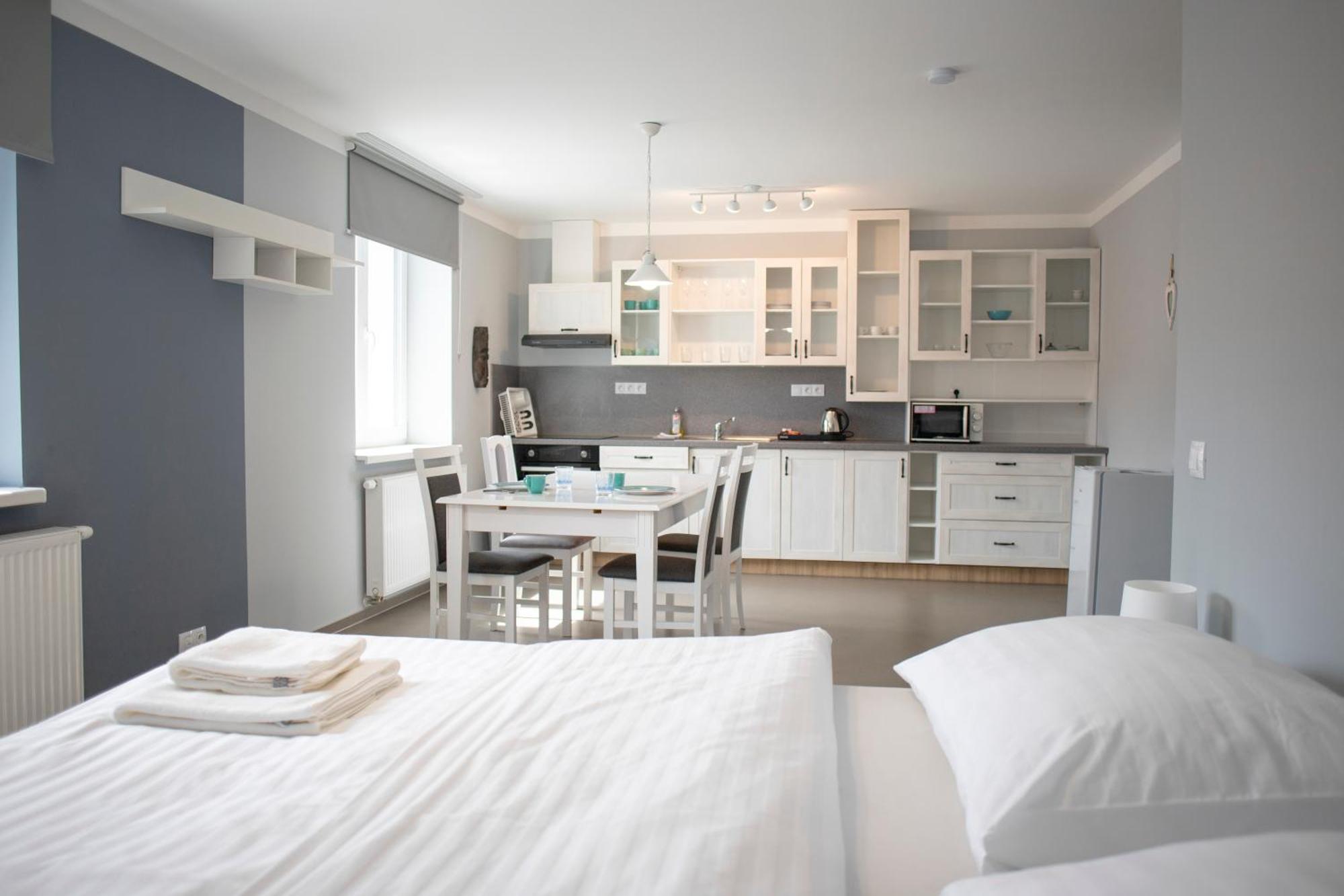 Amenity Apartmany 佩尔纳 外观 照片